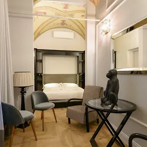 Vivaldi Luxury , Флоренция Италия